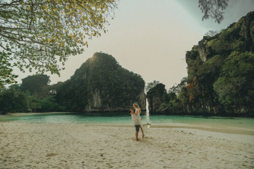 Krabi on film, Krabi photography, Krabi photographer, Krabi film style, Krabi film production, Krabi film, Nostalgia photography, Hong Island, Boat photography, Longtail boat photography