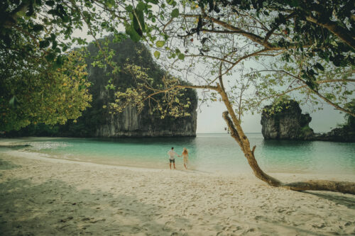 Krabi on film, Krabi photography, Krabi photographer, Krabi film style, Krabi film production, Krabi film, Nostalgia photography, Hong Island, Boat photography, Longtail boat photography